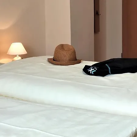 ホテル Altstadthotel Goldene Kugel 3*