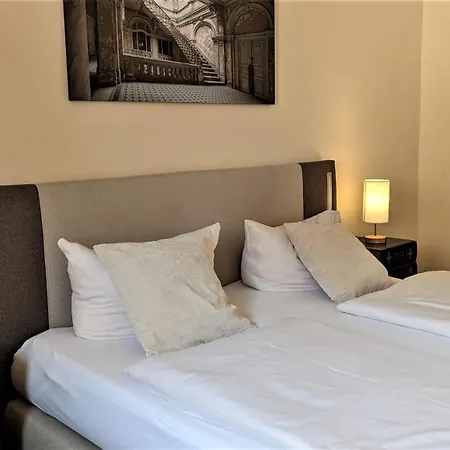 Otel Altstadthotel Goldene Kugel