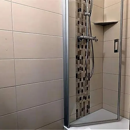 Otel Altstadthotel Goldene Kugel 3*
