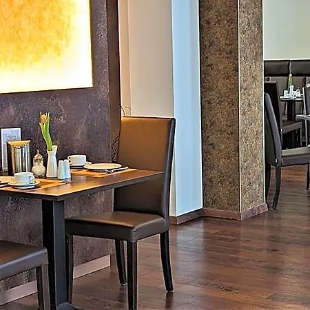 Altstadthotel Goldene Kugel 3*