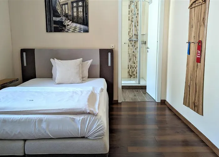 Altstadthotel Goldene Kugel Waren (Mueritz)